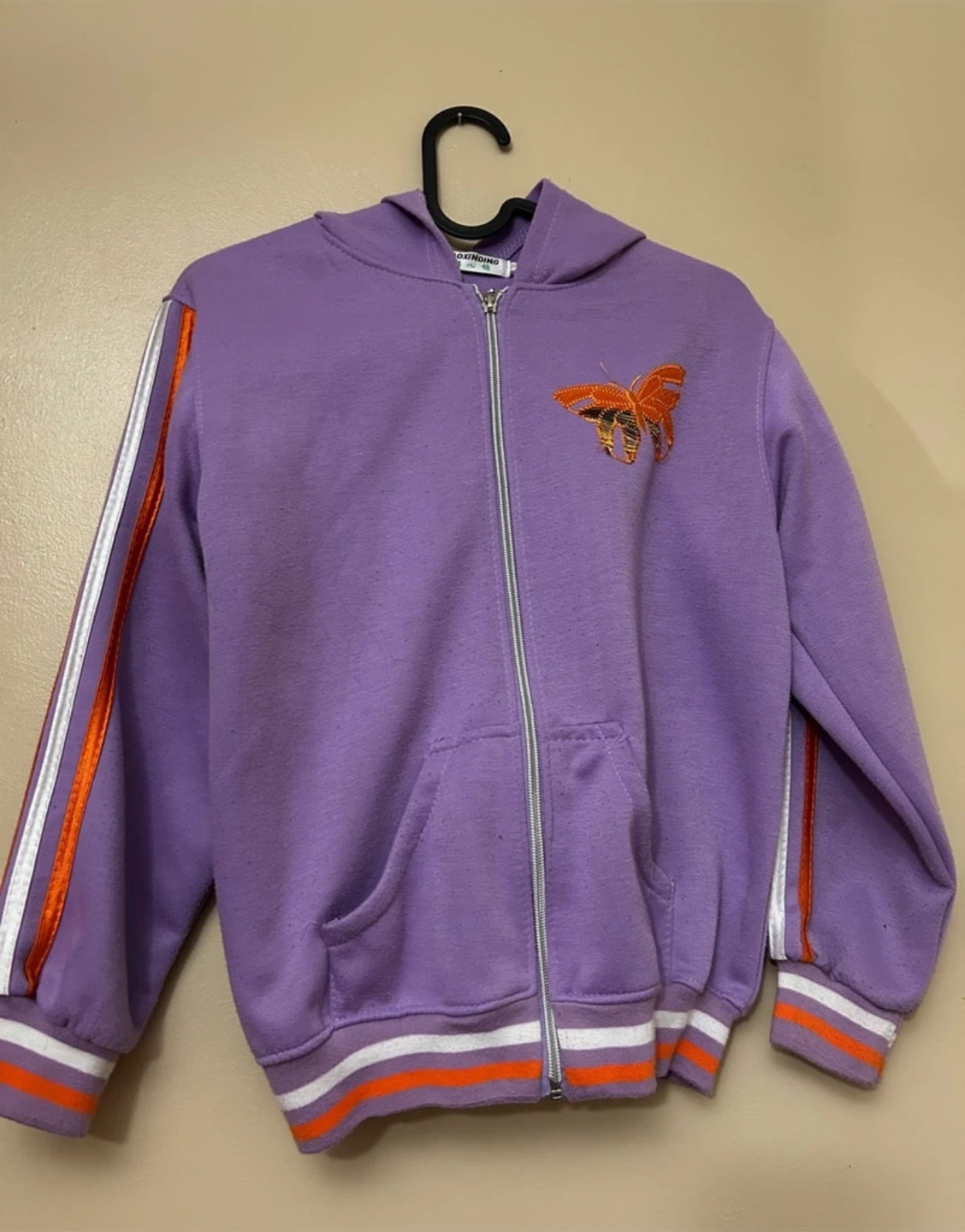 Girls Purple Tracksuit with Butterfy Emblem size 7/8 - photo 3