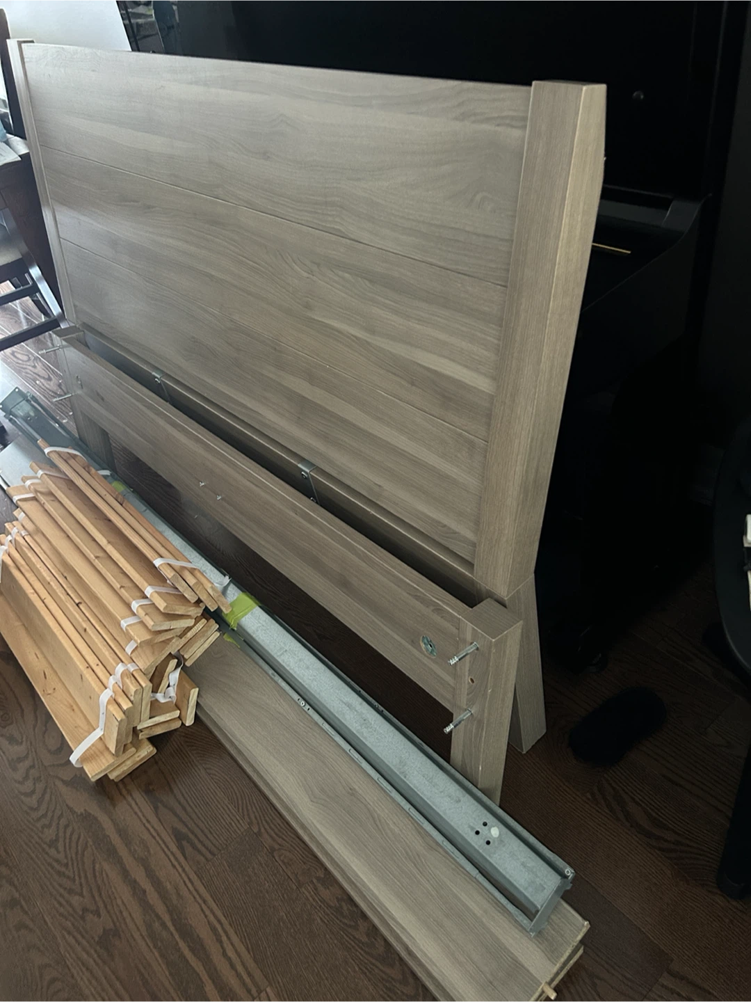 Double bed frame