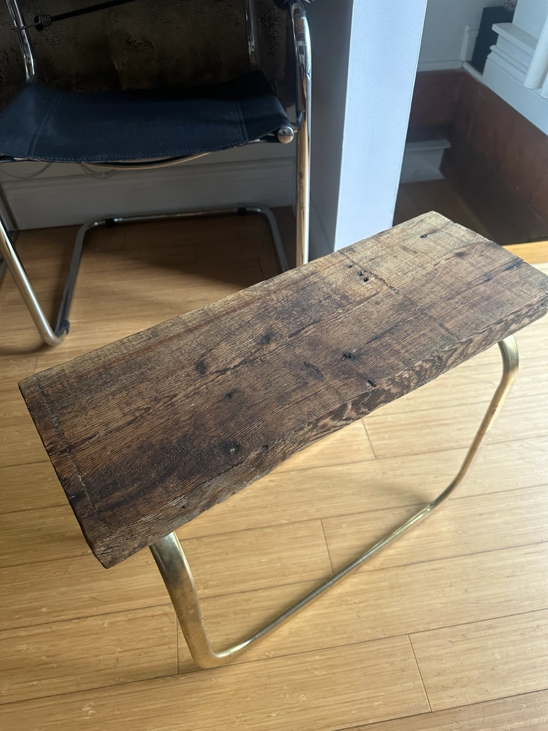 VINTAGE RECLAIMED WOOD BRASS COFFEE END SIDE PLANT STAND TABLE - photo 3