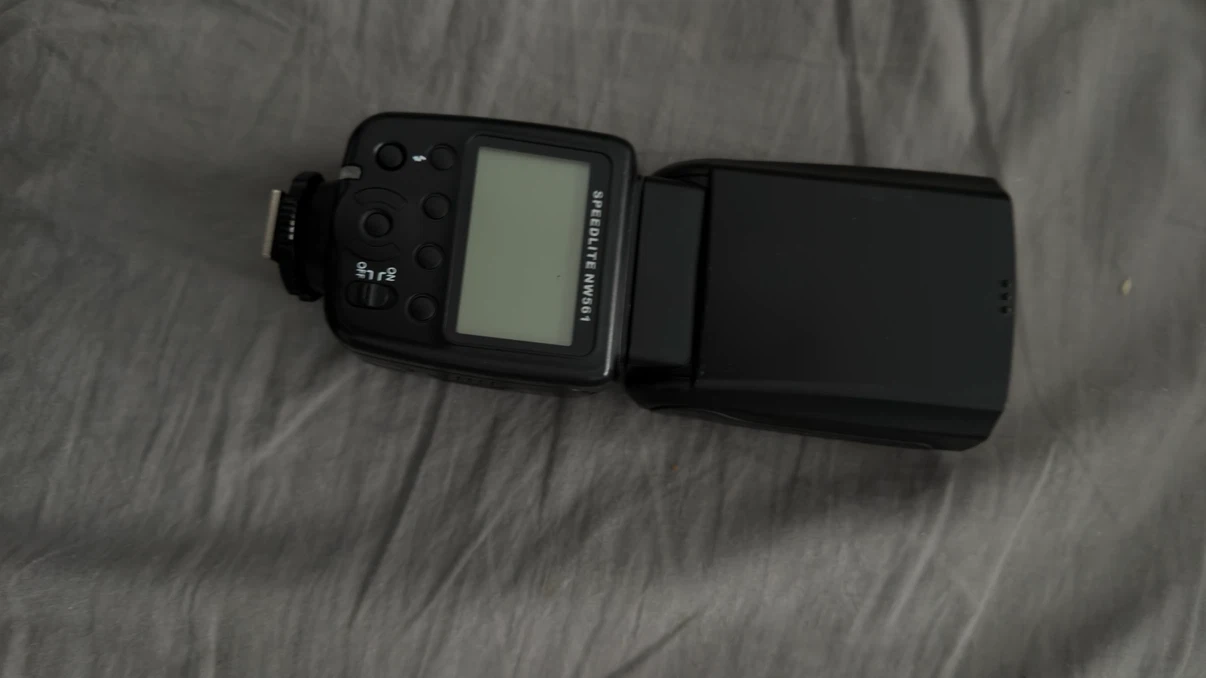 Neewer NW561 Speedlite Flash - photo 2