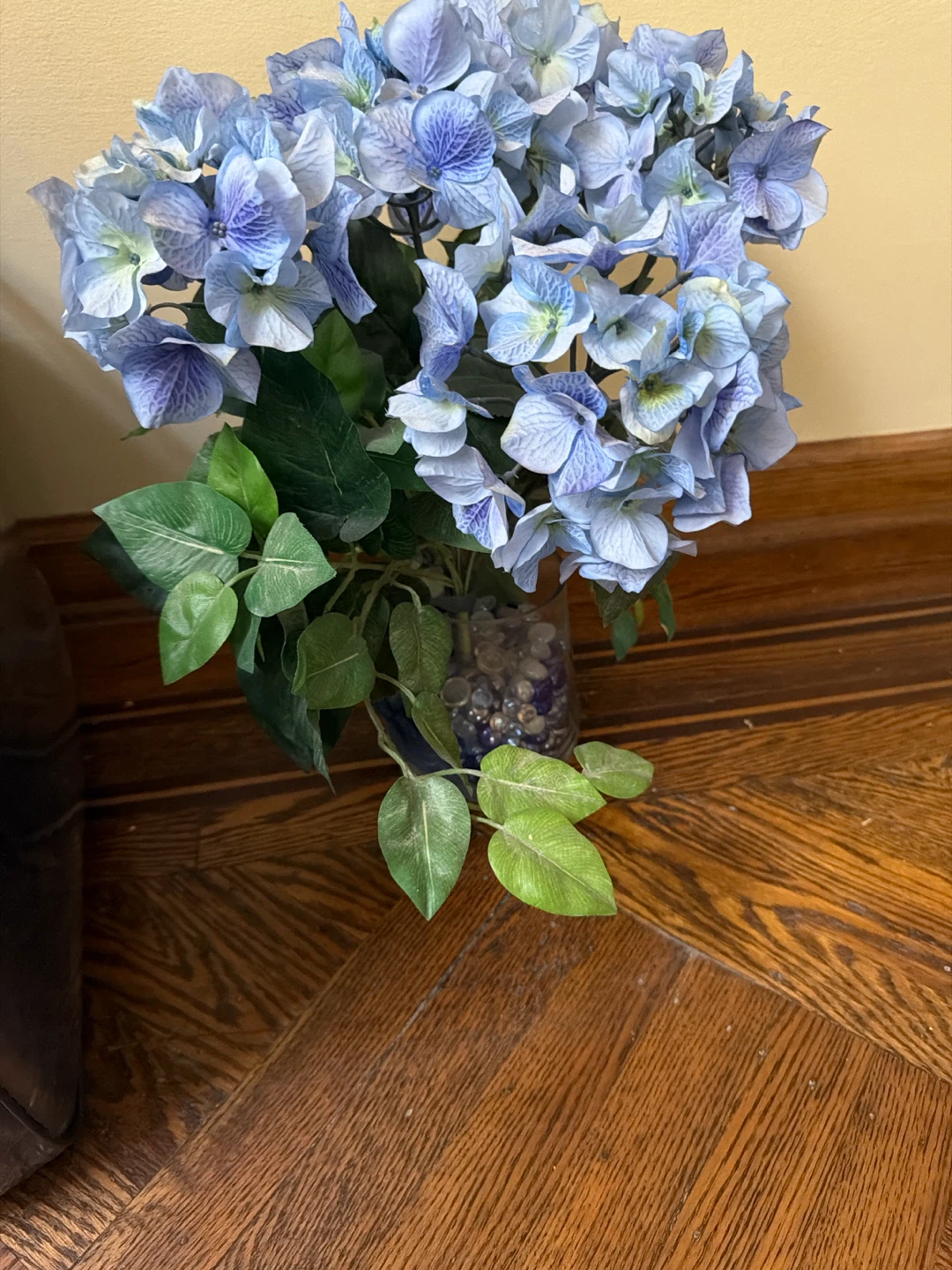 Blue Hydrangea Artificial Flowers in Vase