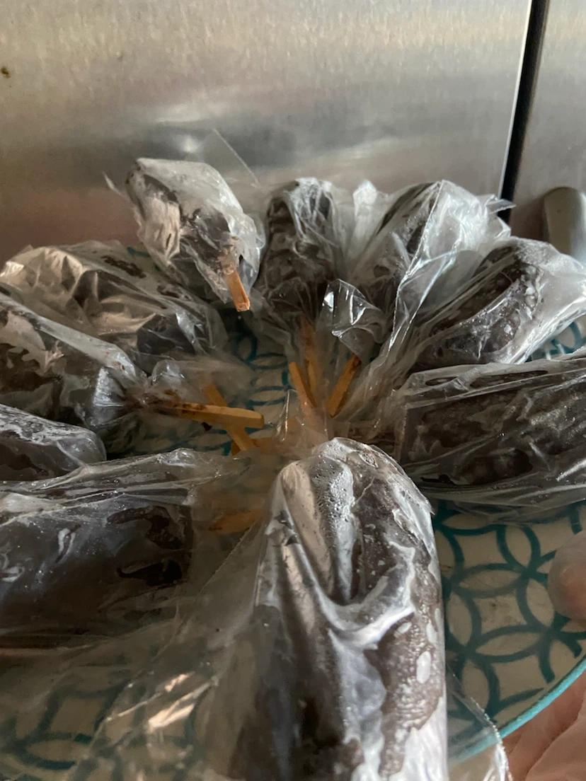 Homemade Chocolate Dipped Bananas (chocobananos) - photo 2