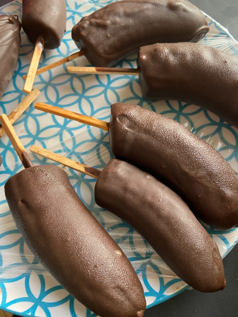 Homemade Chocolate Dipped Bananas (chocobananos) - photo 4