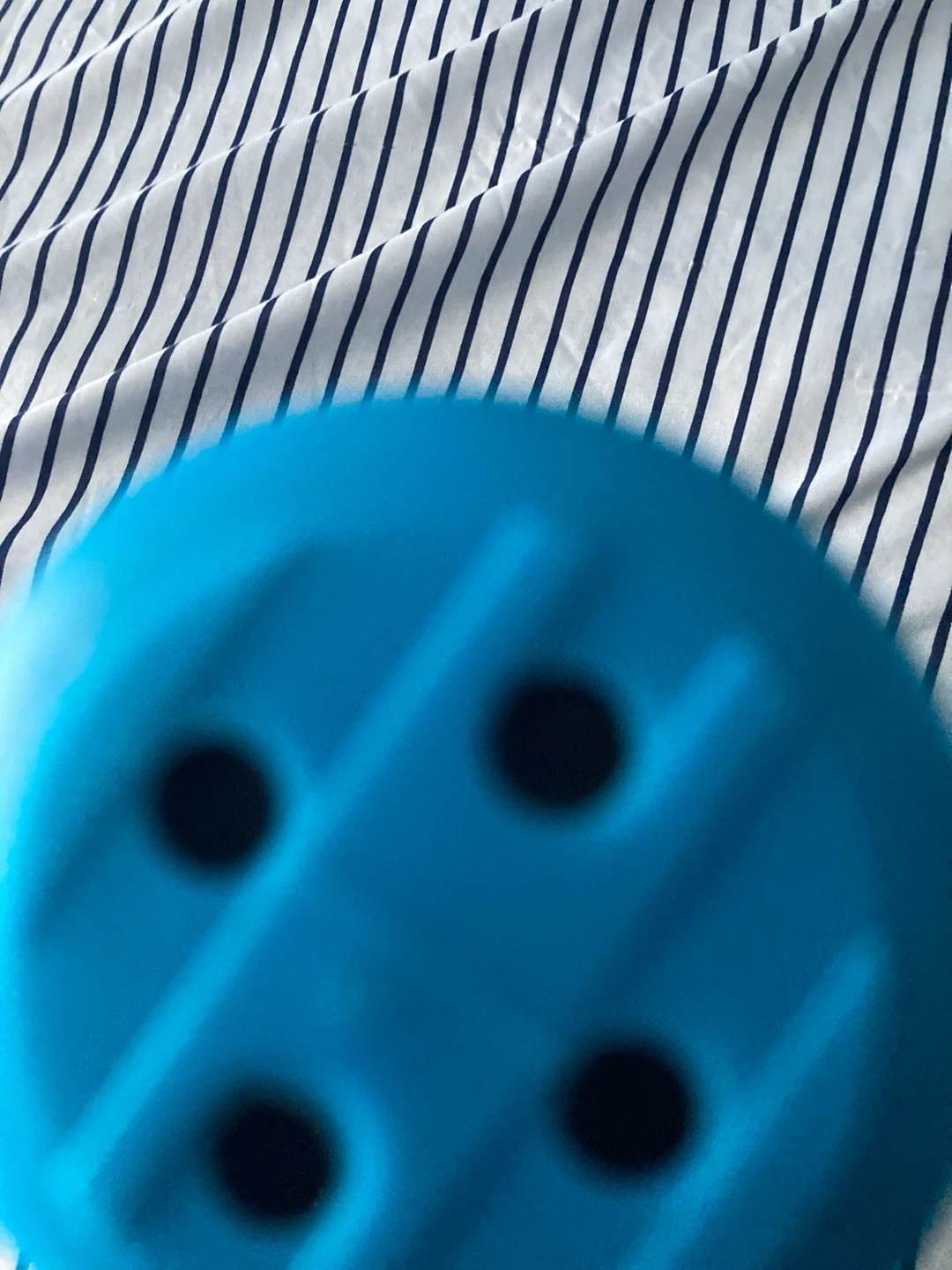 Blue and Yellow Balloon Pump - photo 4