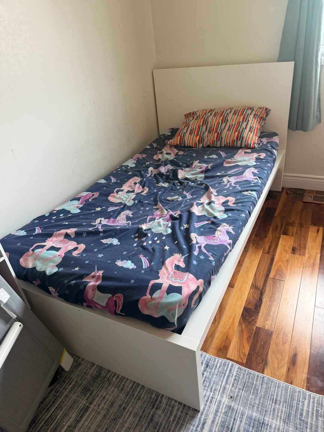 Twin Bed with mattress