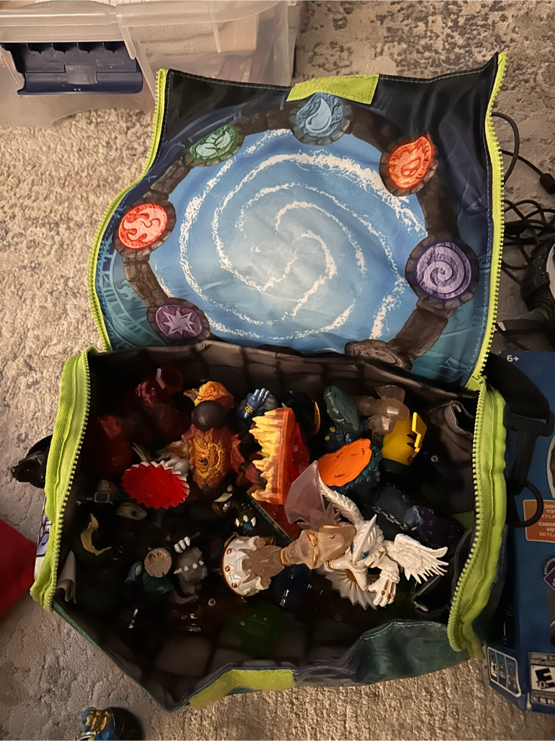 Skylanders  Pack & Figures & Portals - photo 3