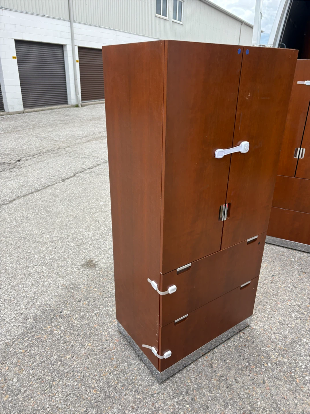 Free delivery used Wooden Cabinet with Shelves and Drawers - photo 5