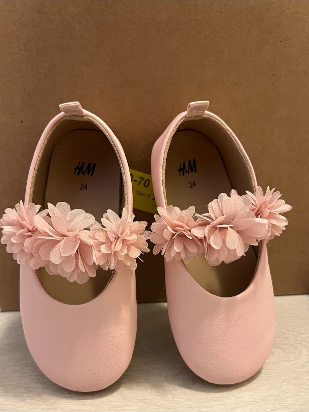 H&M Pink Ballerina Flats with Flowers - EUR 24