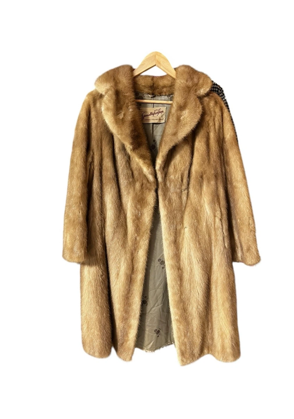 Specialty Fur Shop Mink Coat - photo 2