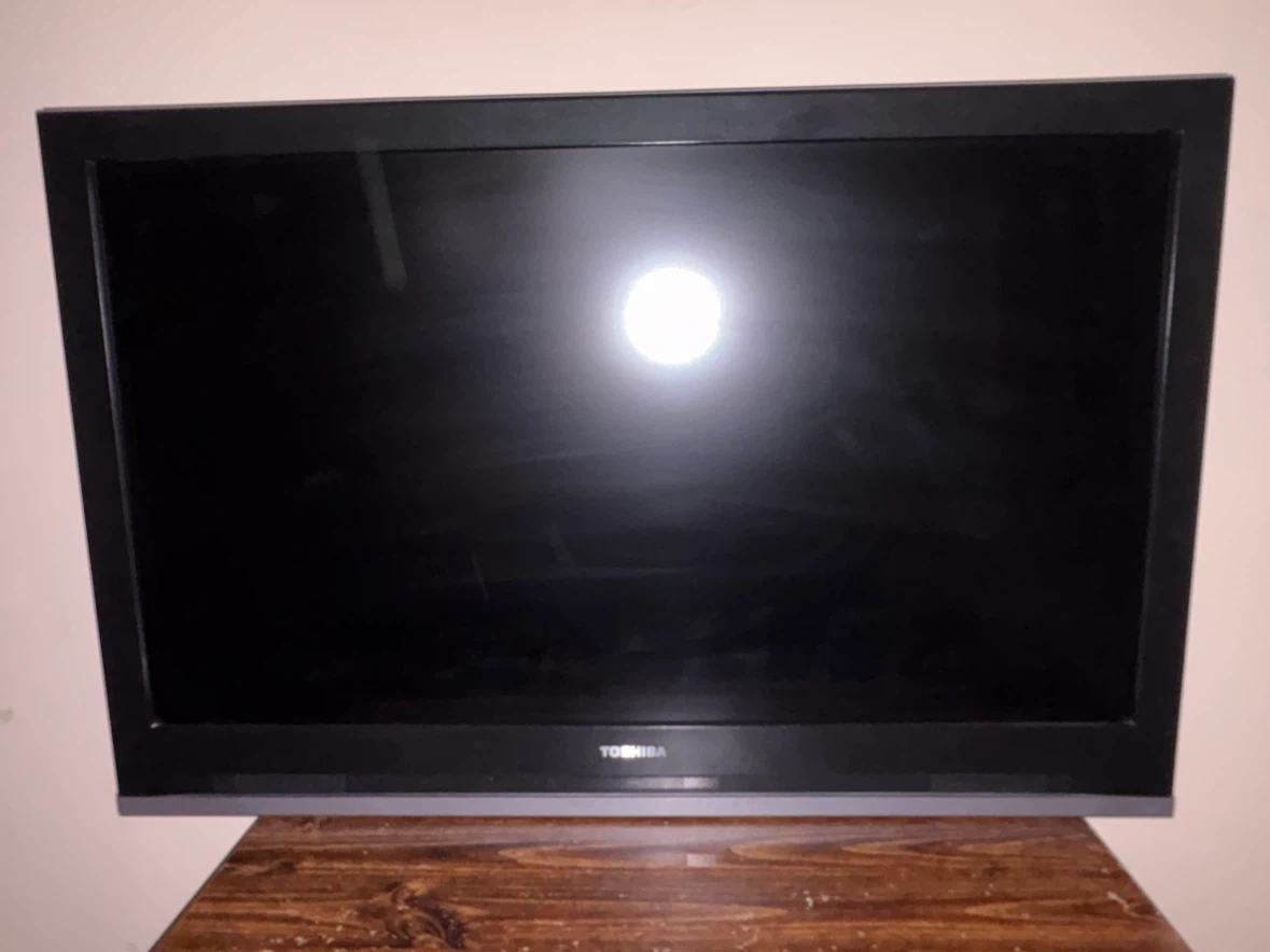 42” Toshiba Flat Screen TV