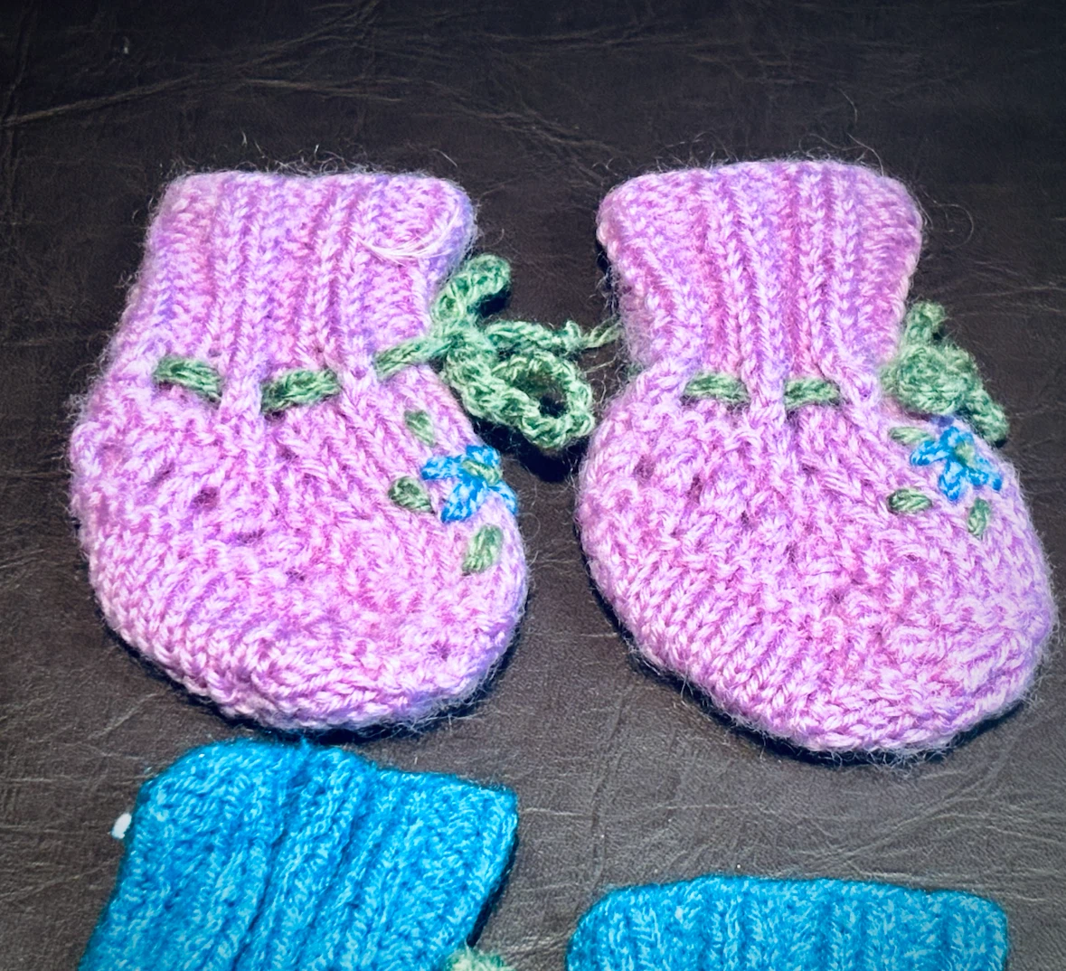 Crocheted Baby Booties - photo 3