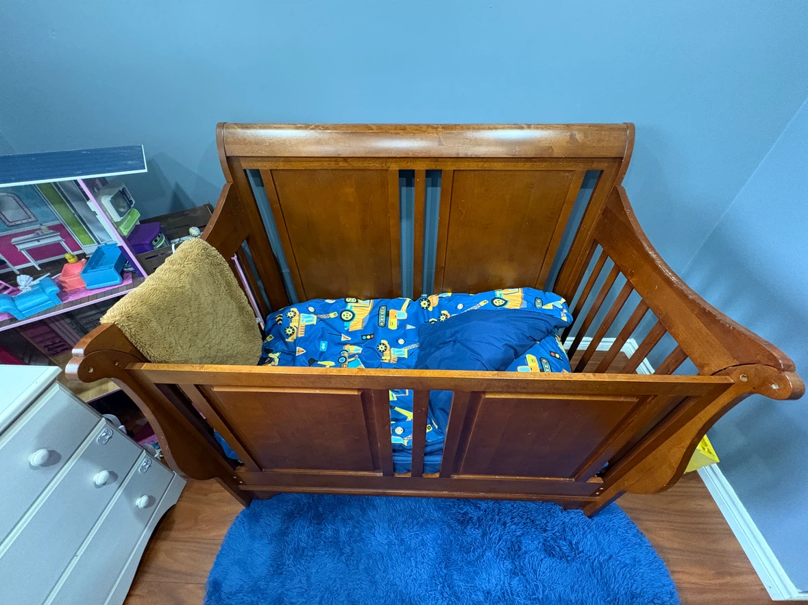 Wooden Sleigh Crib
