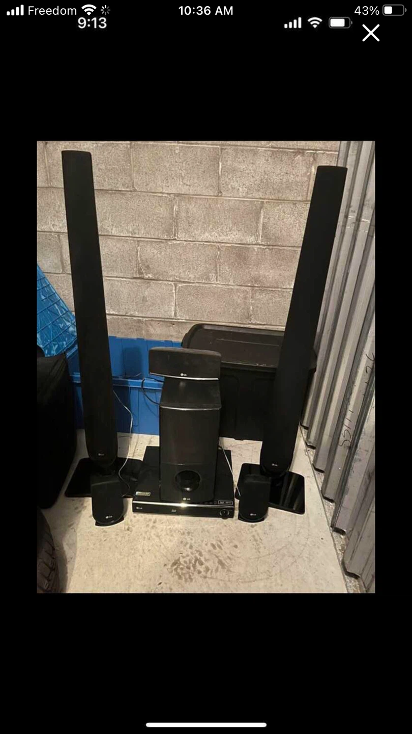 LG Surround Sound Speaker System with Blu-ray/DVD Player