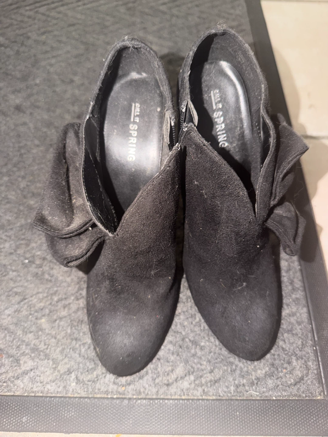 Black boot heels