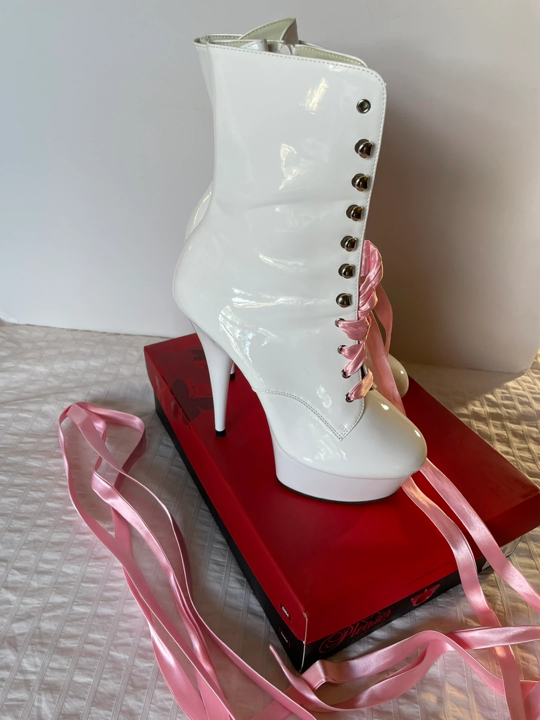 White Patent Pleaser Platform Boots with Pink Laces Size 10 - photo 2