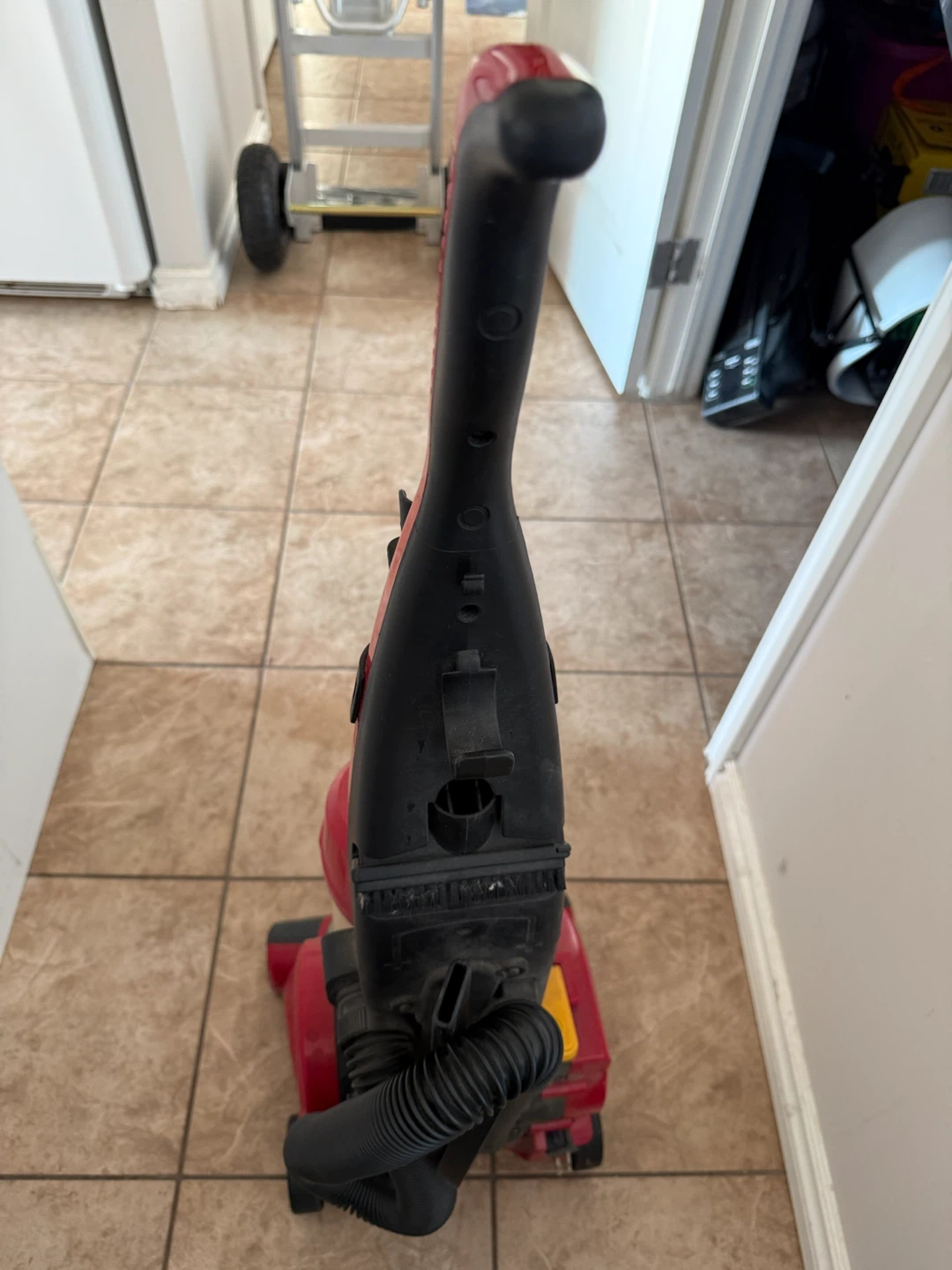 BISSELL Upright Vacuum Cleaner - photo 4