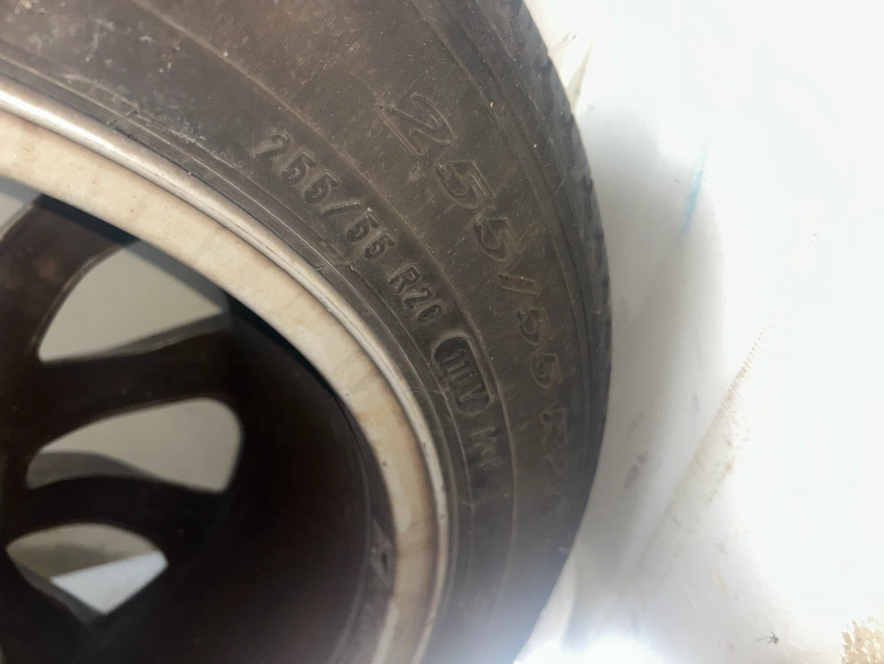 Range Rover tires (2018) - photo 3
