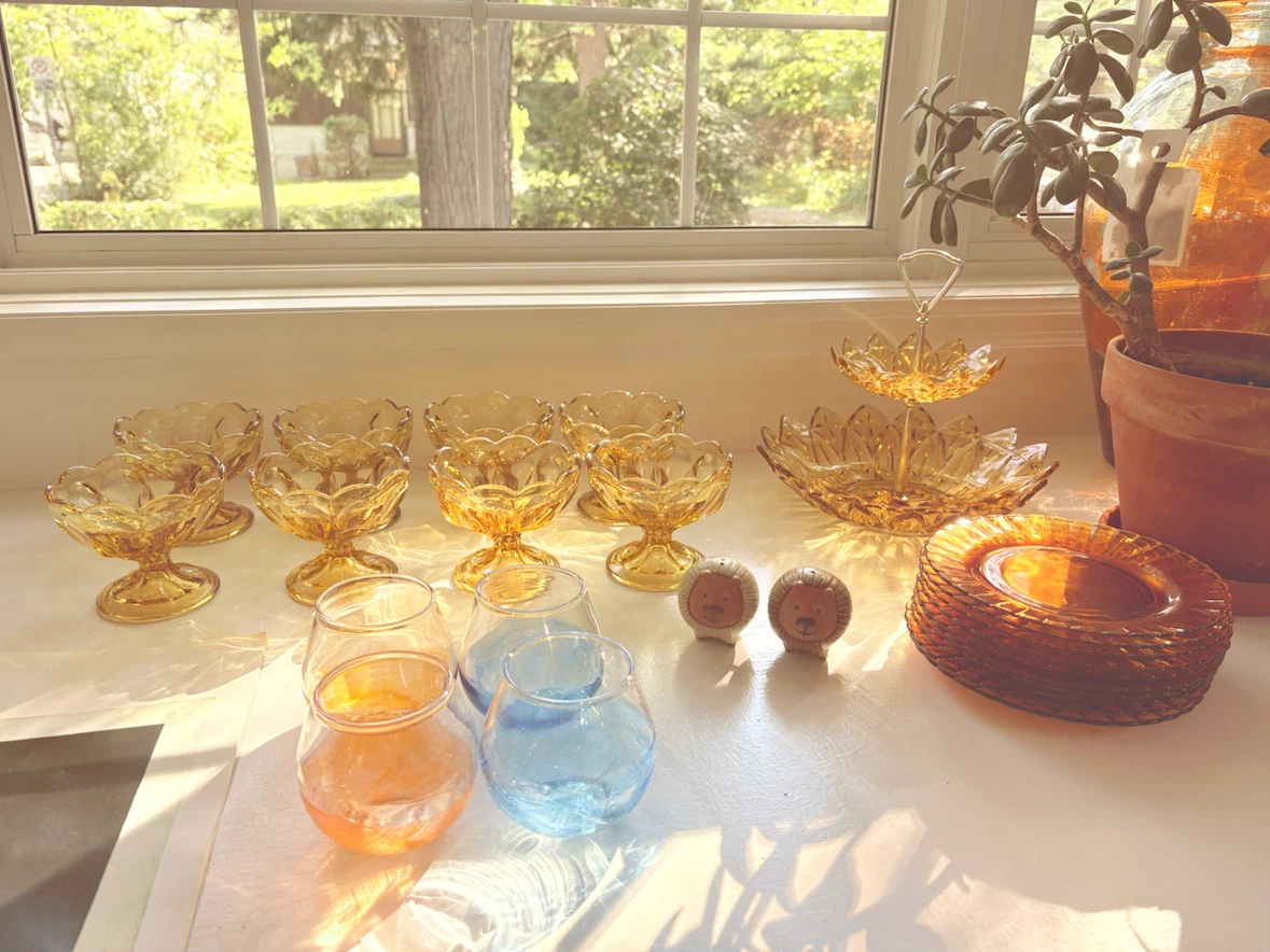 Various MCM glassware Amber Glass Dessert Bowls - Set of 10