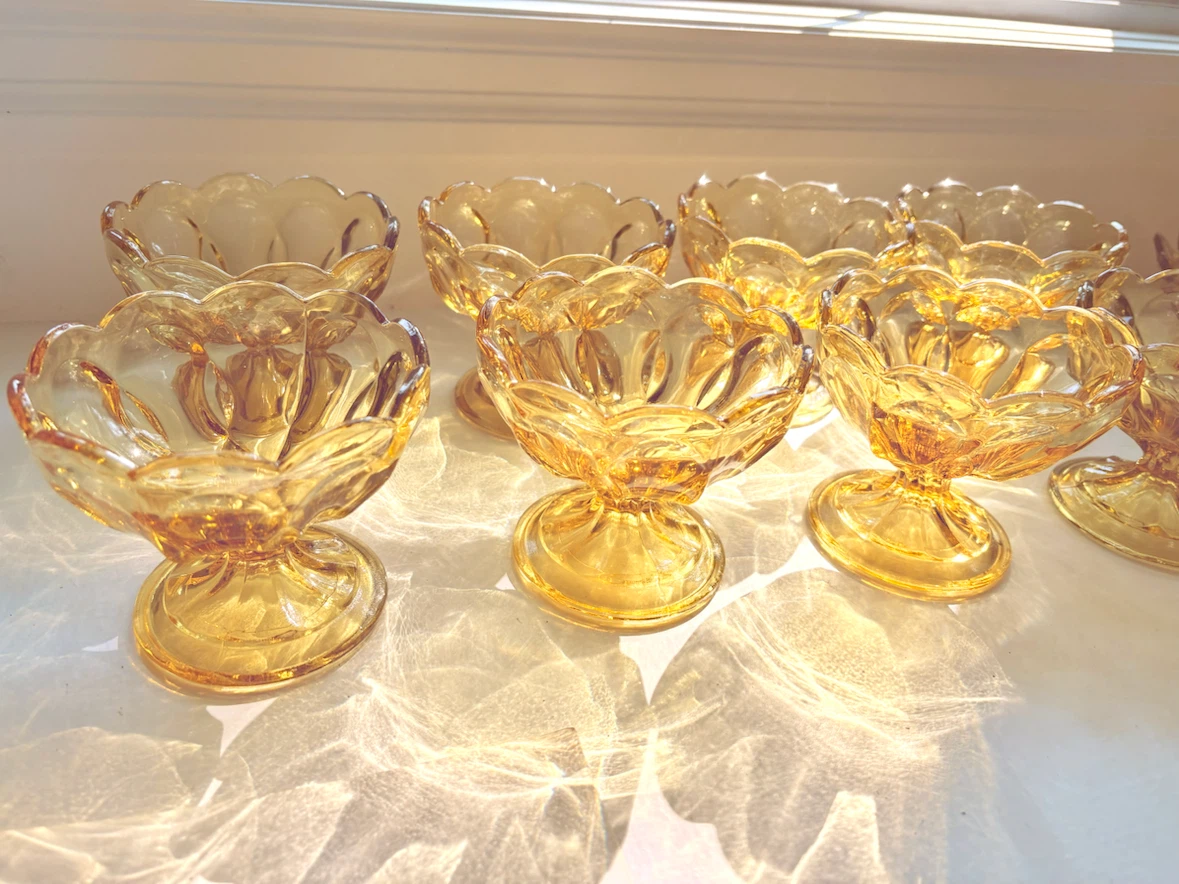 Various MCM glassware Amber Glass Dessert Bowls - Set of 10 - photo 5