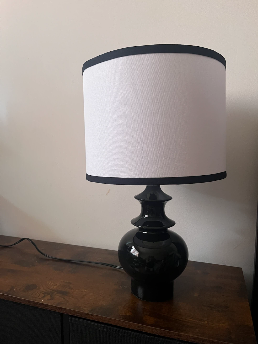 Black Table Lamp with White Shade - photo 2