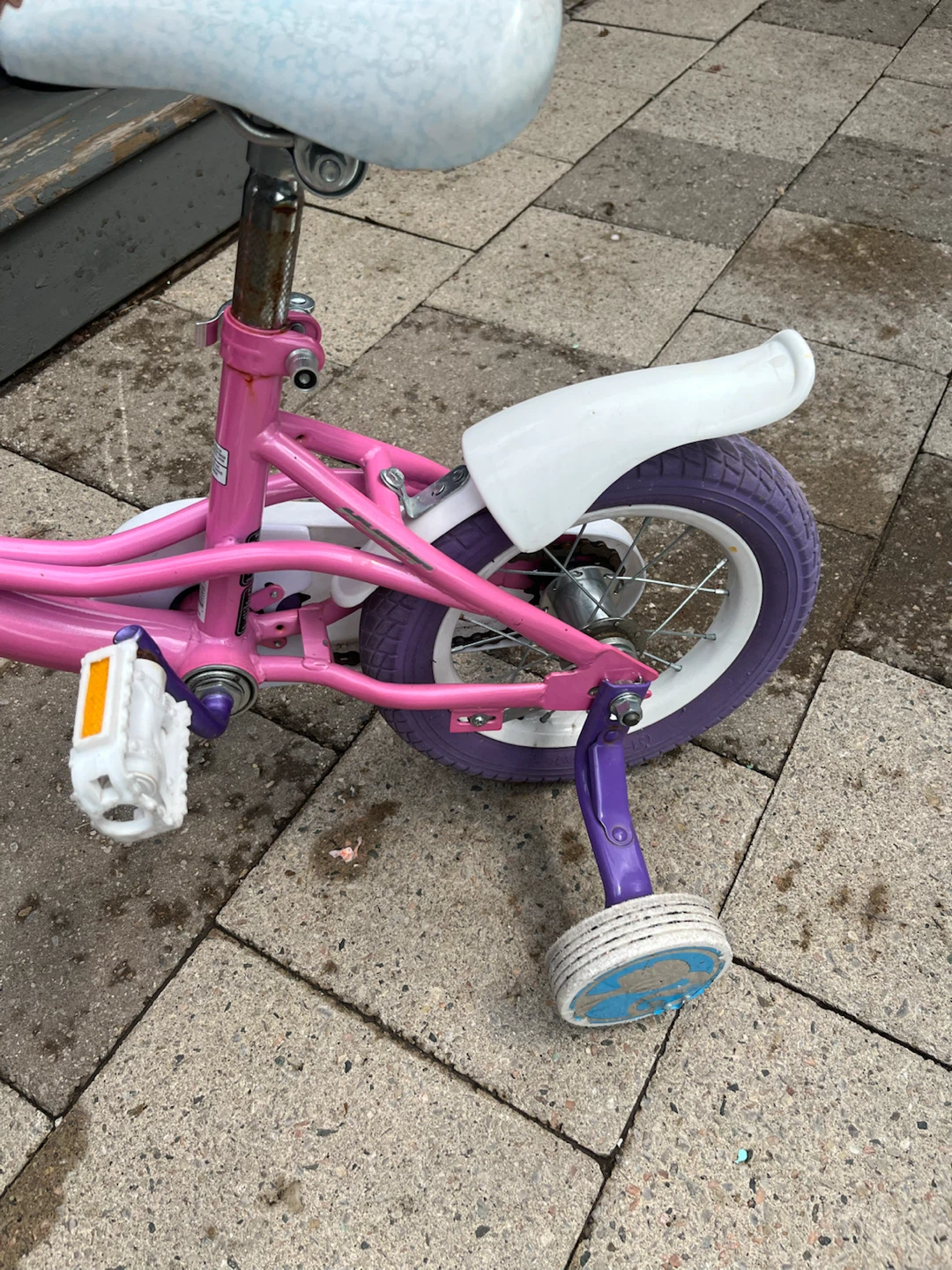 Pink barbie Kids Bike with Training Wheels - photo 3