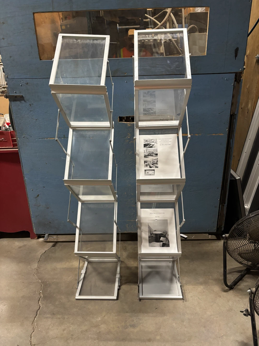 Collapsible Display Stand with 8 Clear Panels