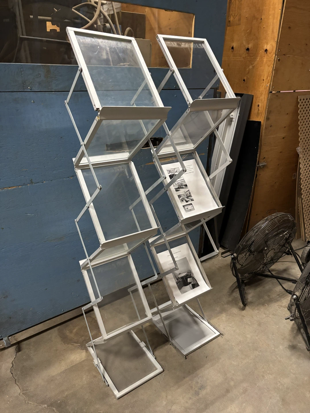 Collapsible Display Stand with 8 Clear Panels - photo 3