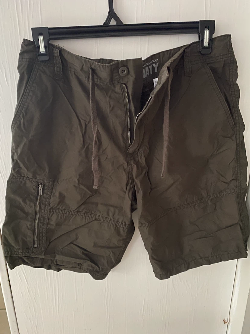 Old Navy Men's Cargo Shorts  brown size medium