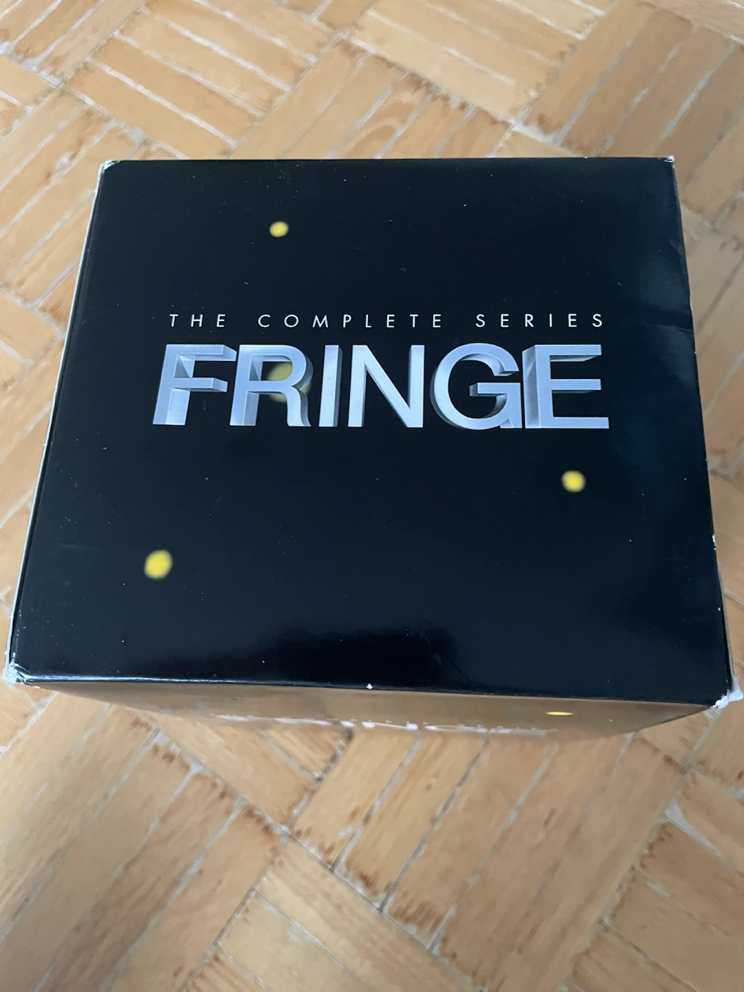 FRINGE The Complete Series Box Set - photo 5