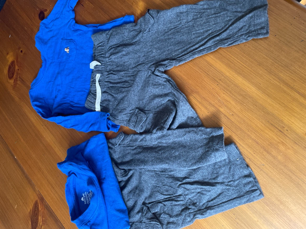 twins 2 Baby Gap Pants and Shirts - photo 2