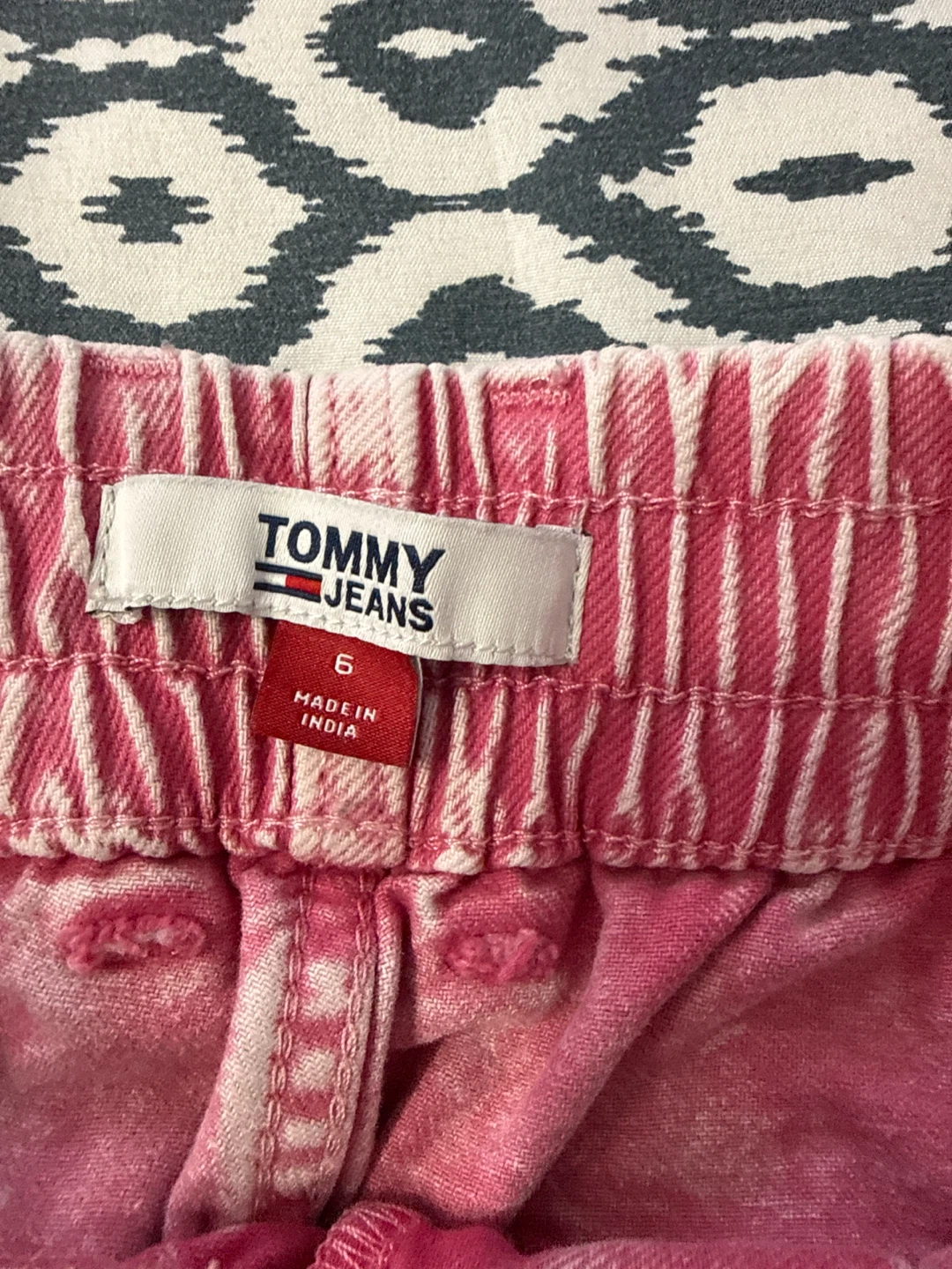 Tommy Jeans Pink Acid Wash Pants Size 6 - photo 2