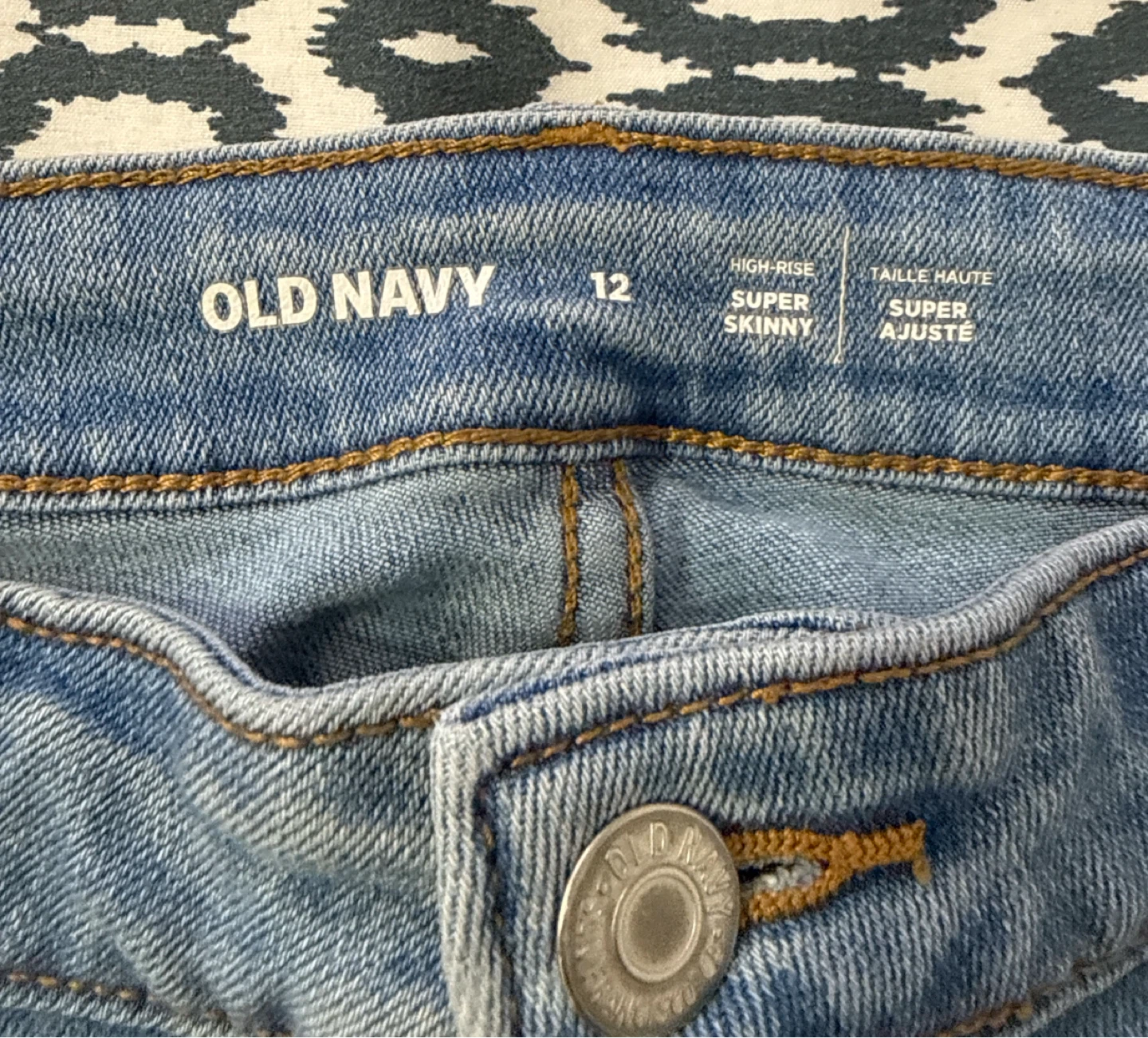 Old Navy High-Rise Super Skinny Jeans - Size 12 - photo 2