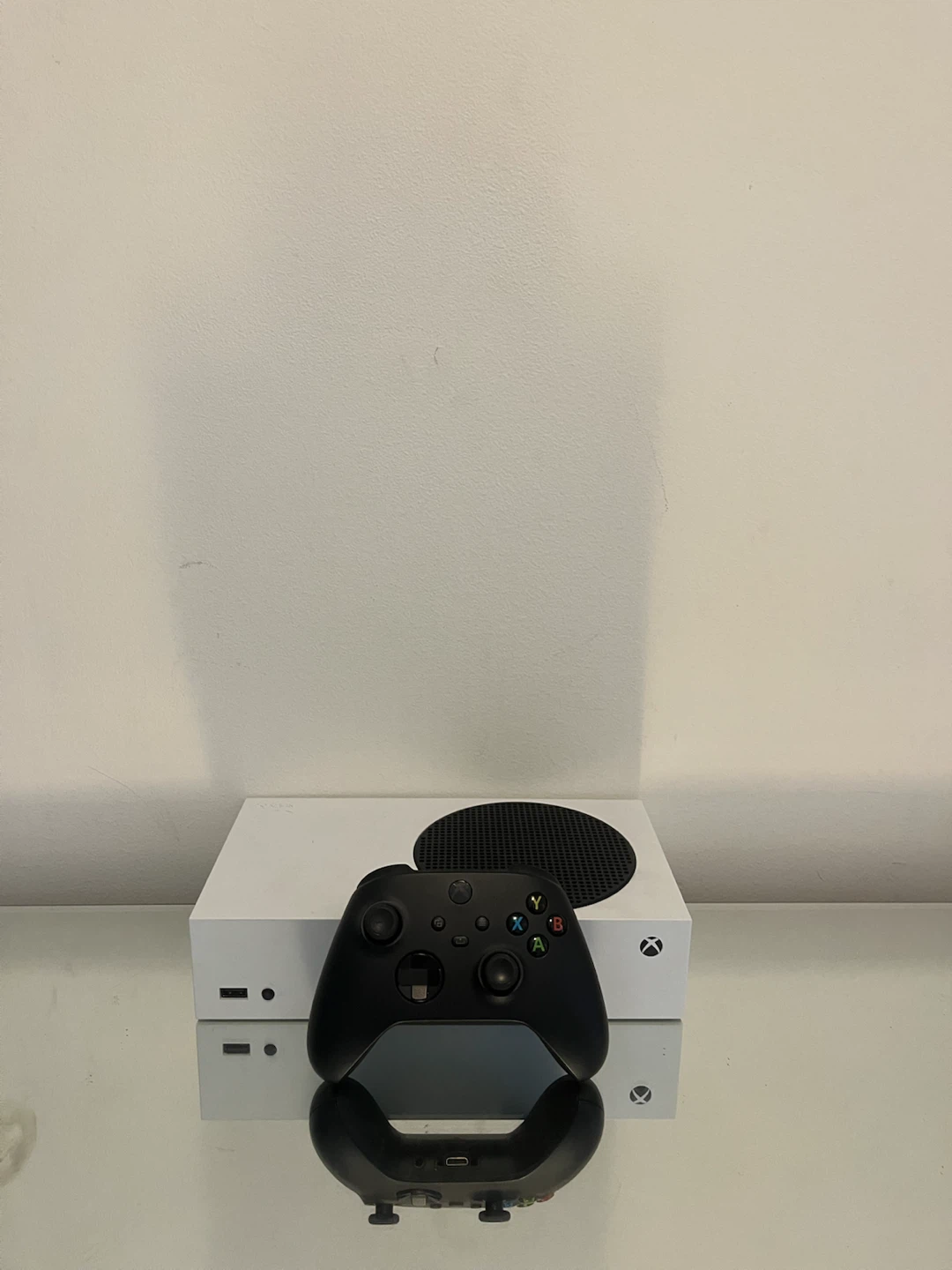 Xbox series s + 2 Controllers