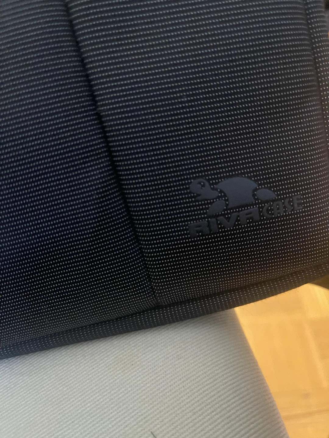 RIVACASE Laptop Bag - photo 2