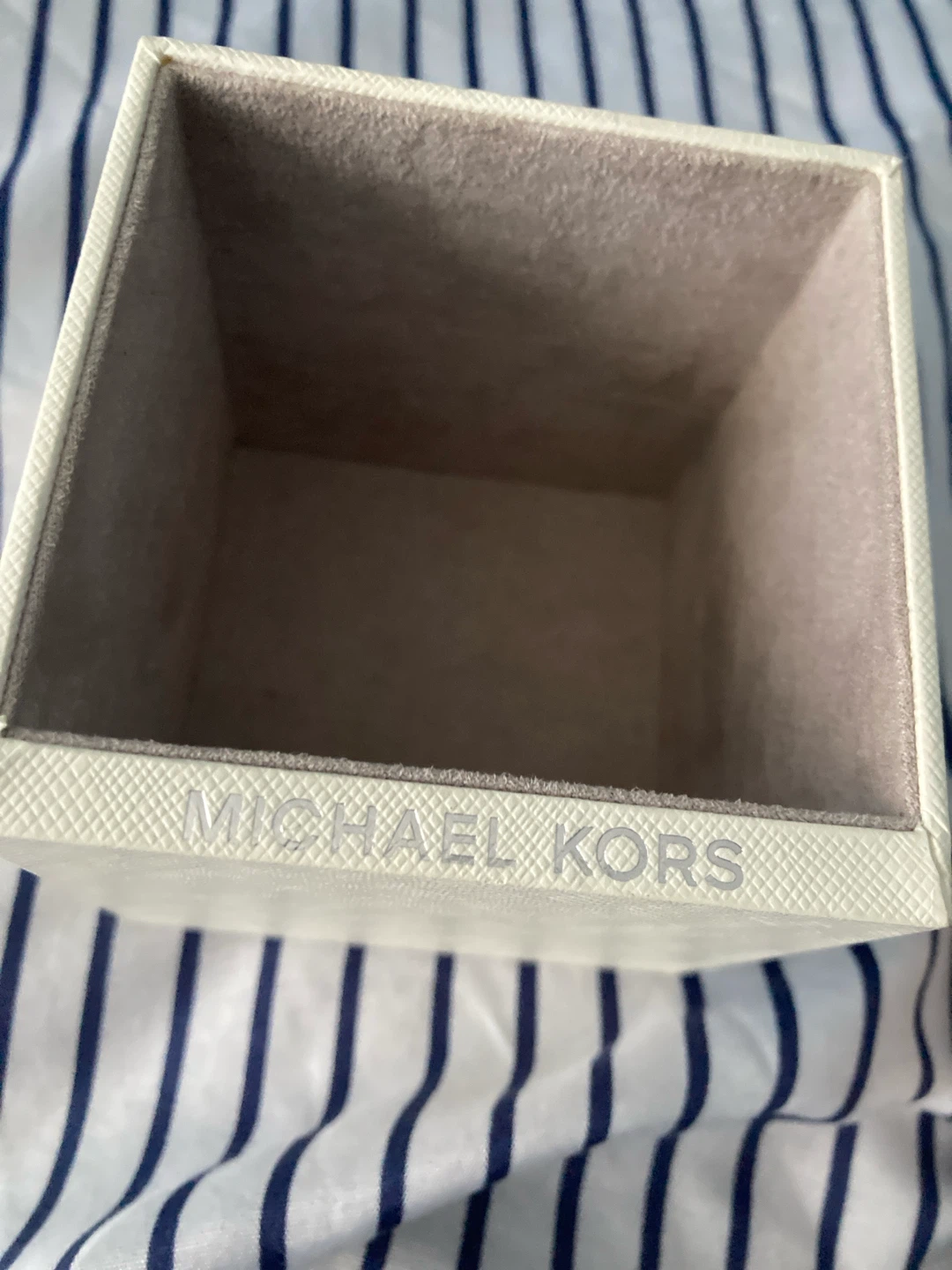 Michael Kors Gold Tone Watch with Box - photo 3
