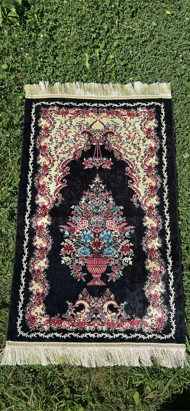 Prayer Mat with Tassels
