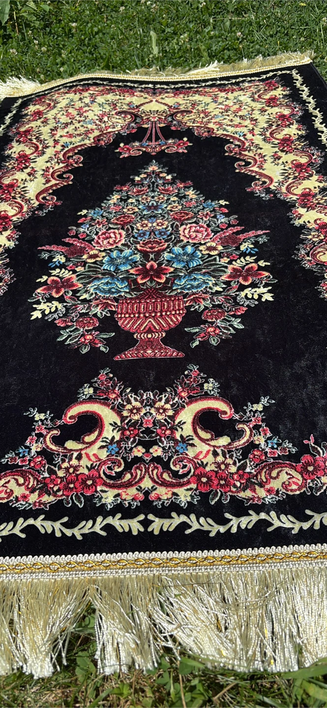 Prayer Mat with Tassels - photo 3