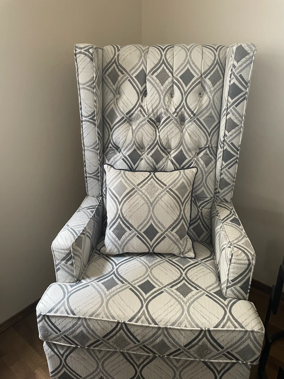 Wingback Armchair with Geometric Pattern - photo 4