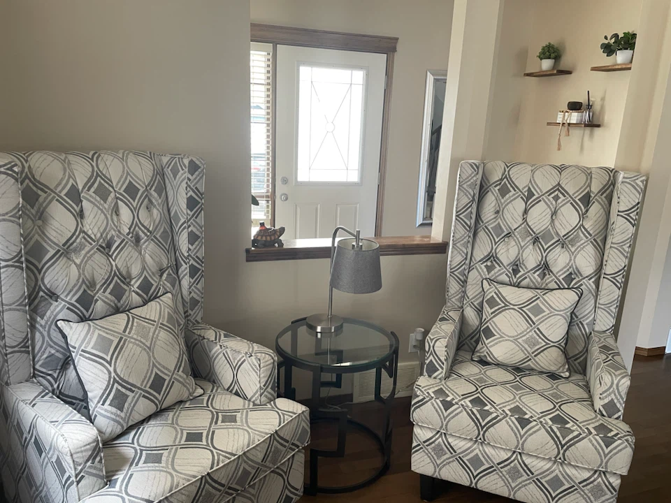 Wingback Armchair with Geometric Pattern - photo 5
