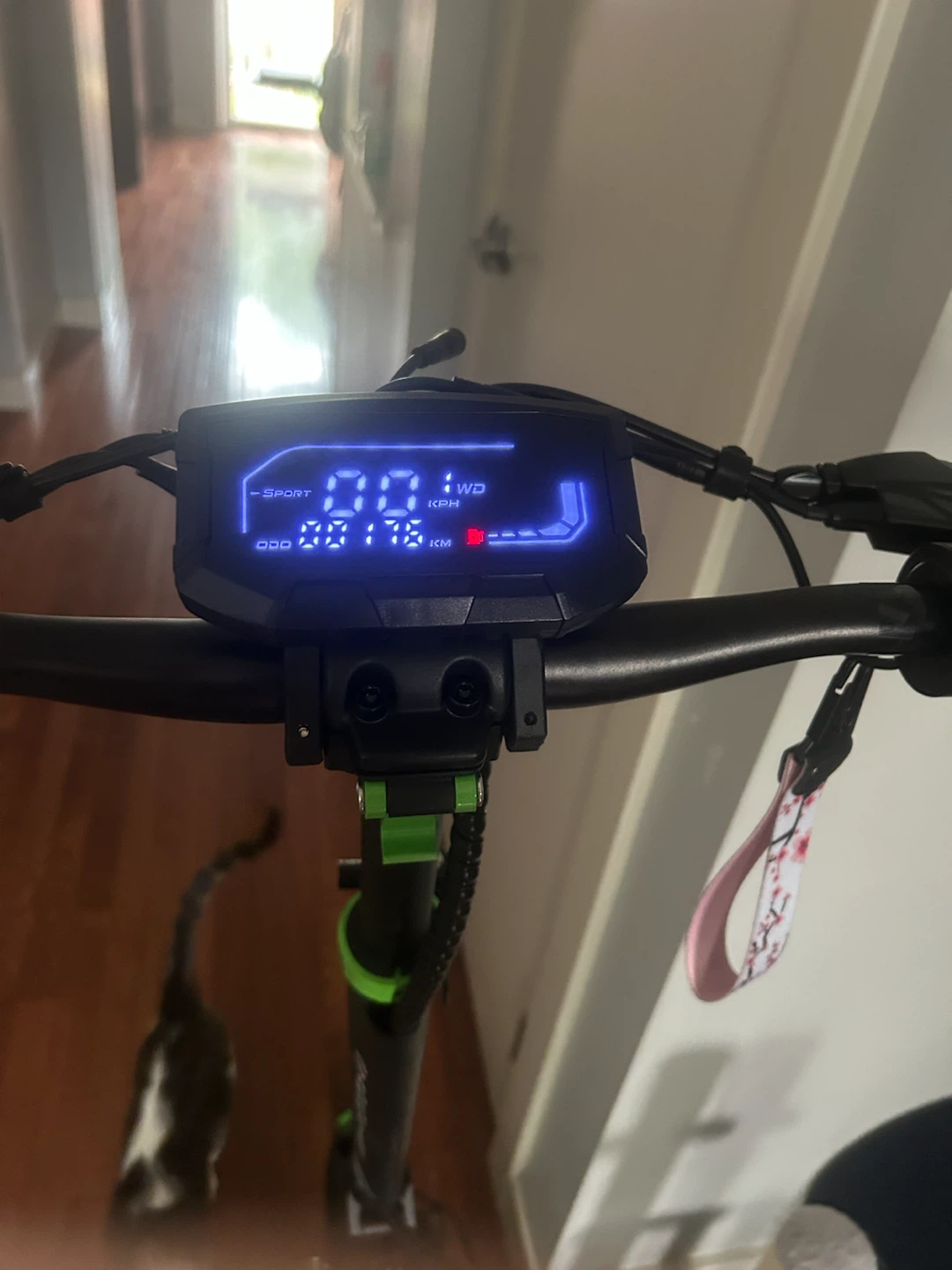 Gyrocopters Plaid 3.0 Electric Scooter – Great Condition - photo 5