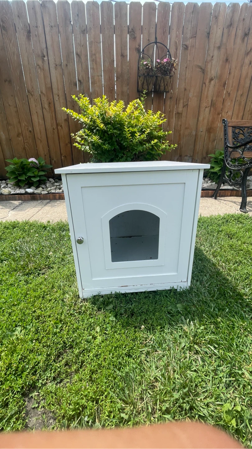 White Pet House Cabinet