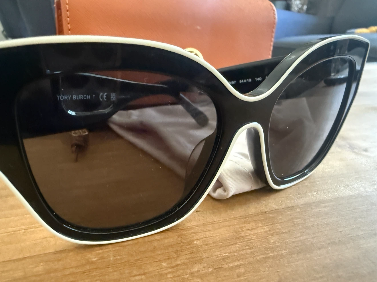 Tory Burch Sunglasses - photo 5