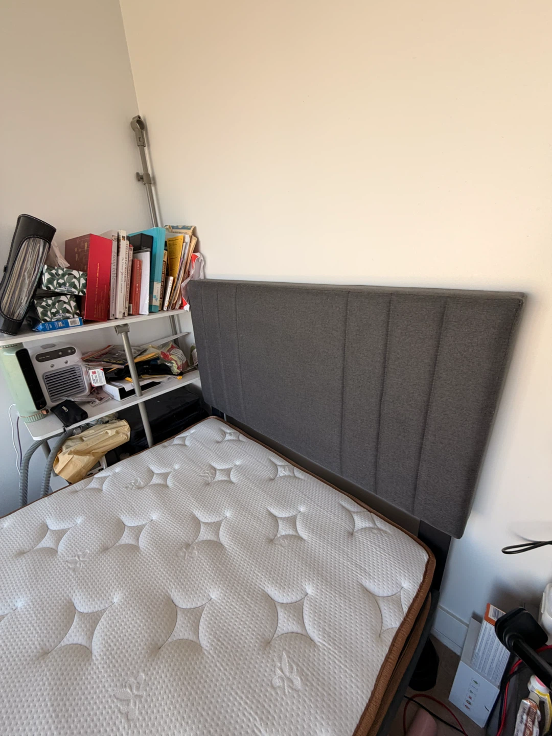 Twin size bed frame with 8inch mattress - photo 2