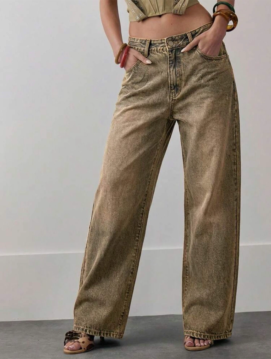 Brown Wide Leg Jeans with Sun Detail