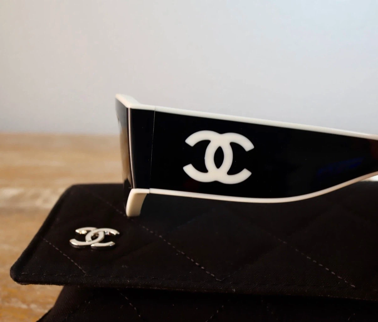 Authentic Chanel Sunglasses — Send Offers 🕶️ - photo 2