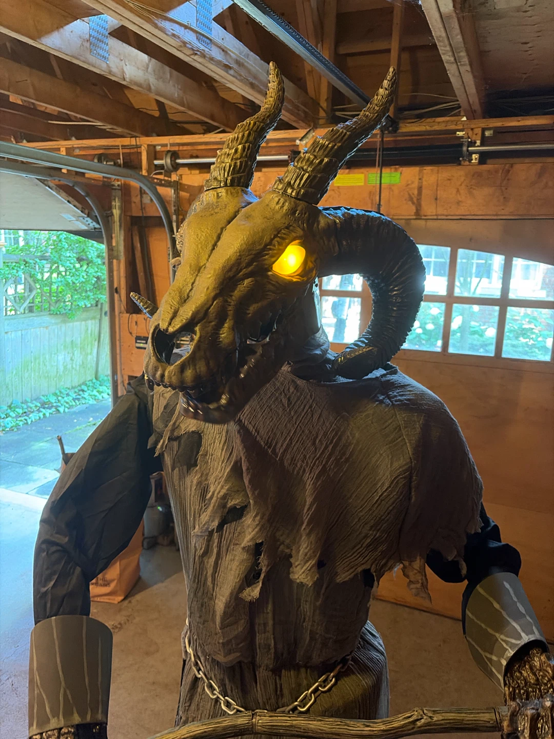 7.6 Ft Baphomet Animatronic Halloween decor - photo 3