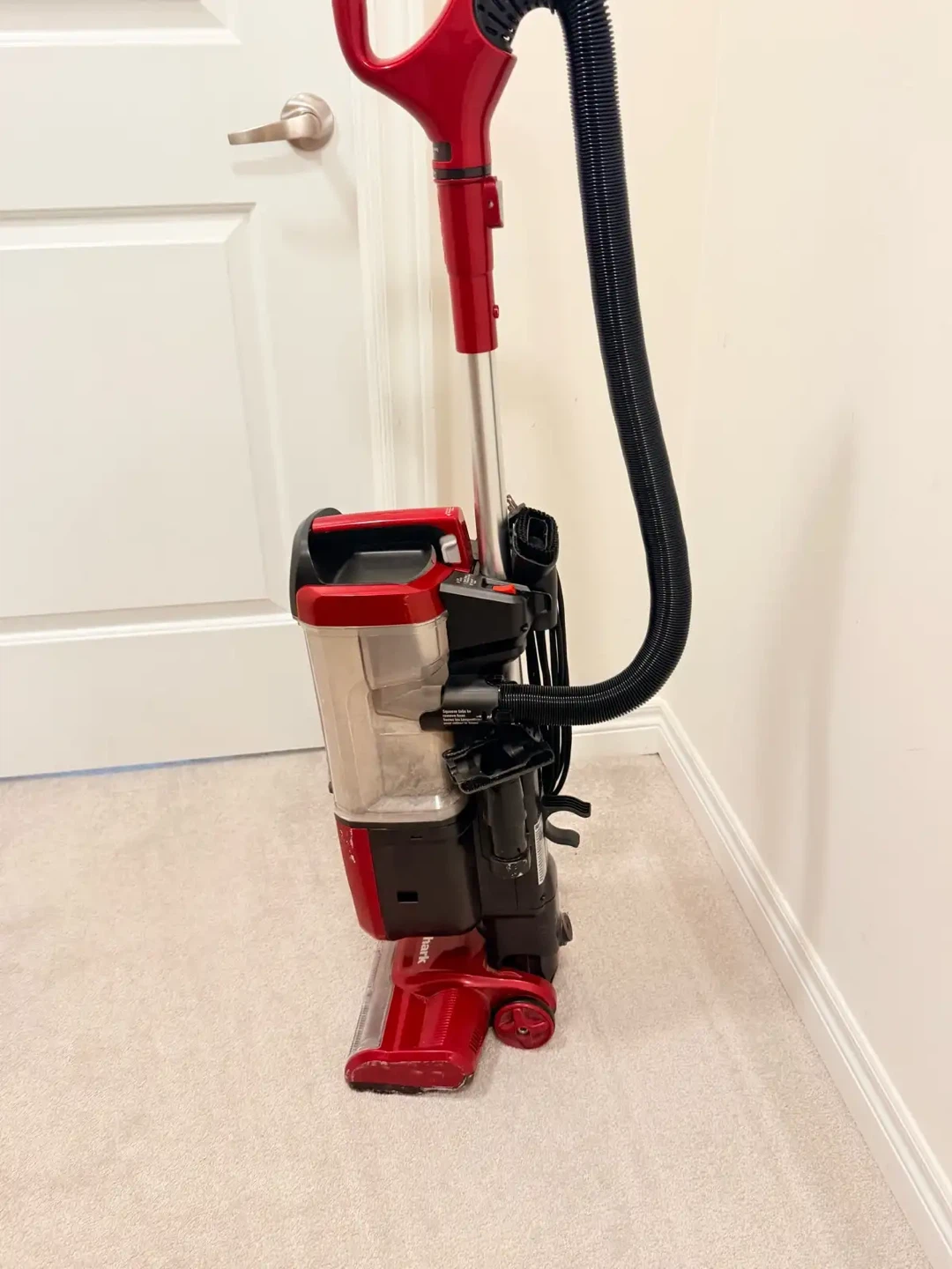 Shark Navigator Upright Vacuum - photo 5