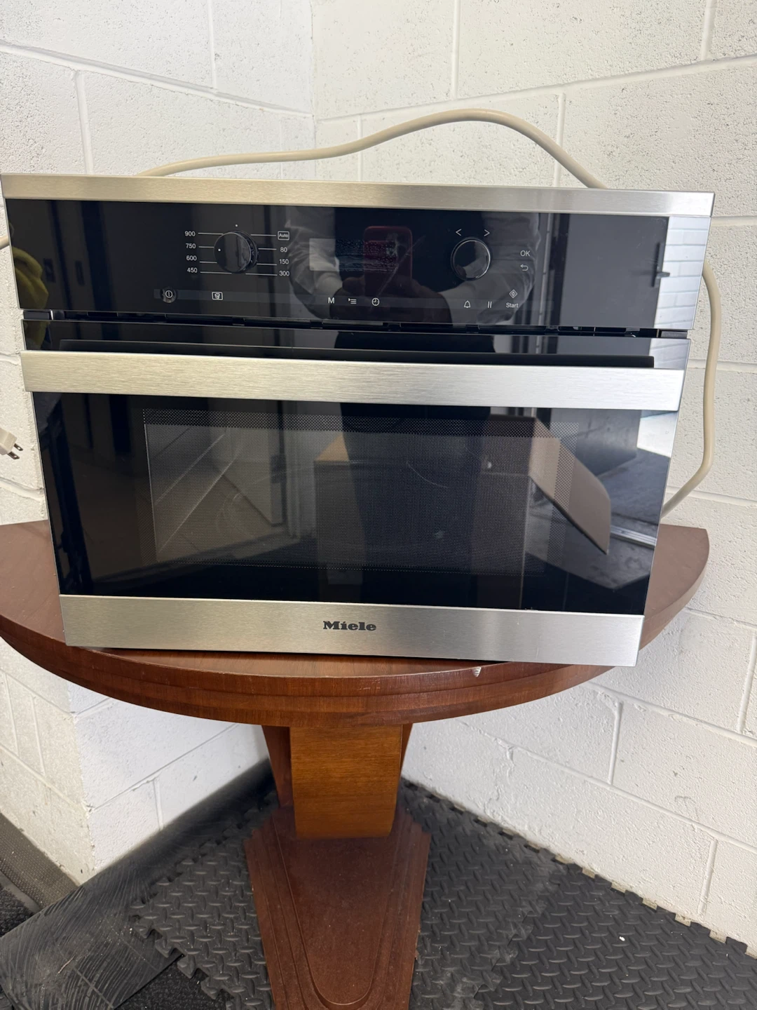 Miele Combination Microwave Oven - photo 2