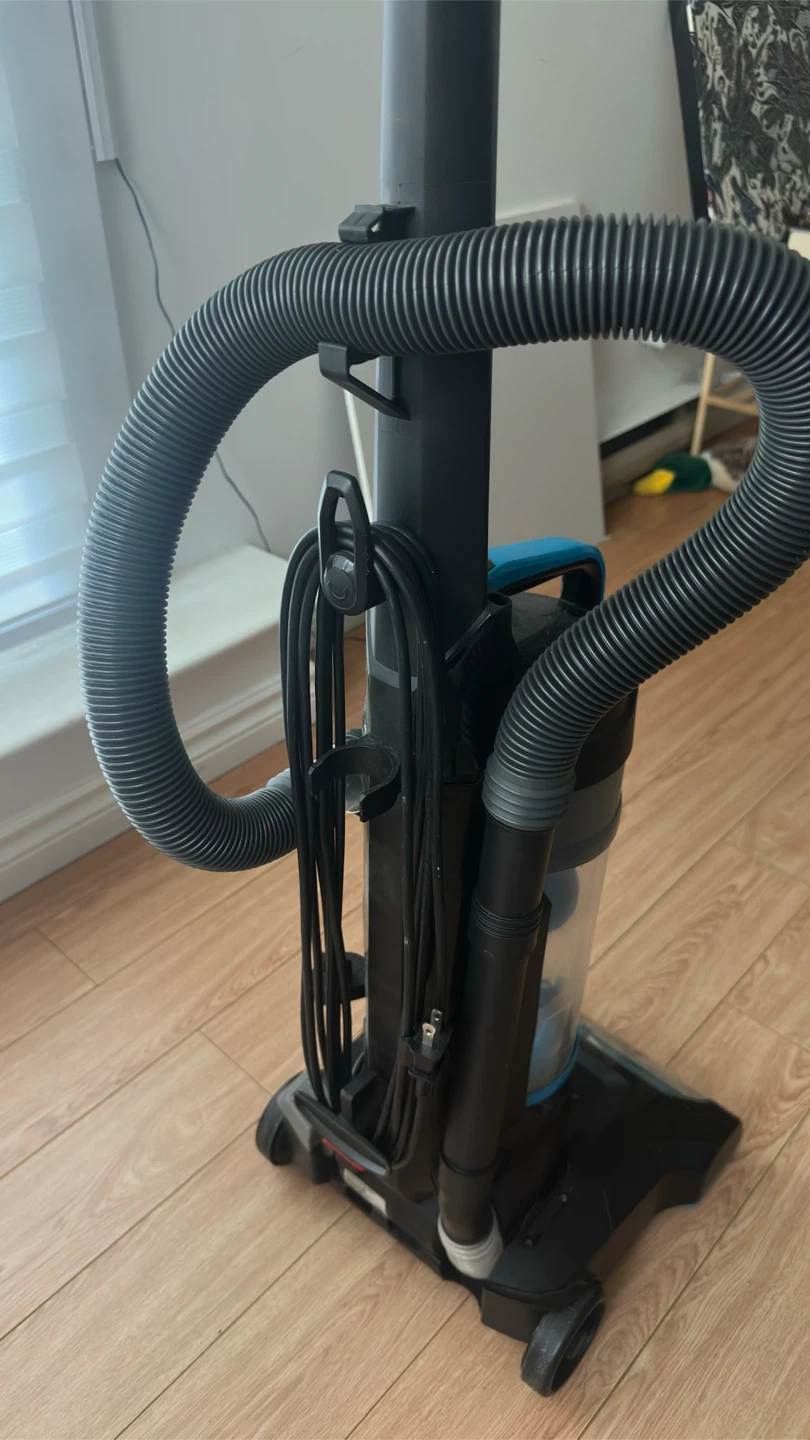 Bissell PowerForce Vacuum Cleaner - photo 4