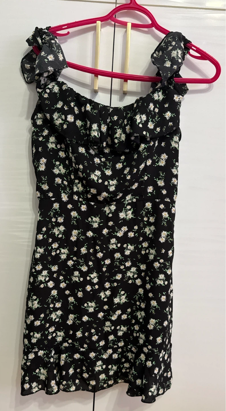 Black Floral Dress M/M